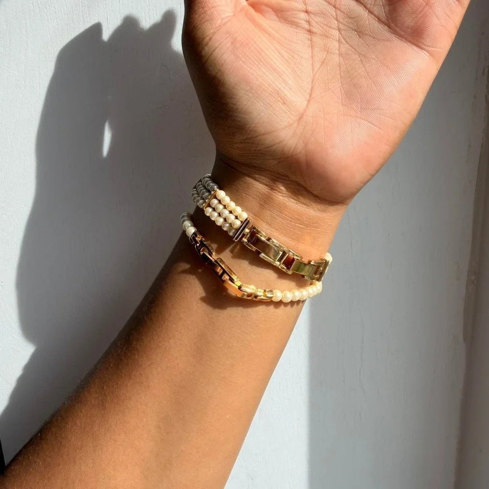 GOLD TONE GALAXIE BY ELGIN FAUX PEARL WATCH AND BRACELET SET